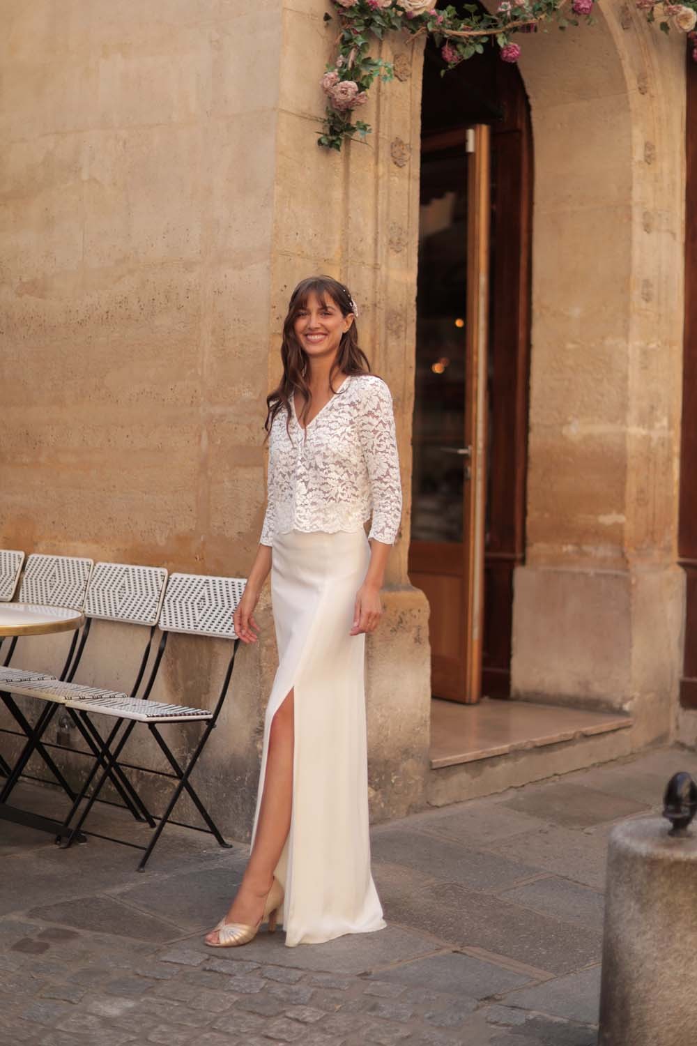 Women's long white slit skirt