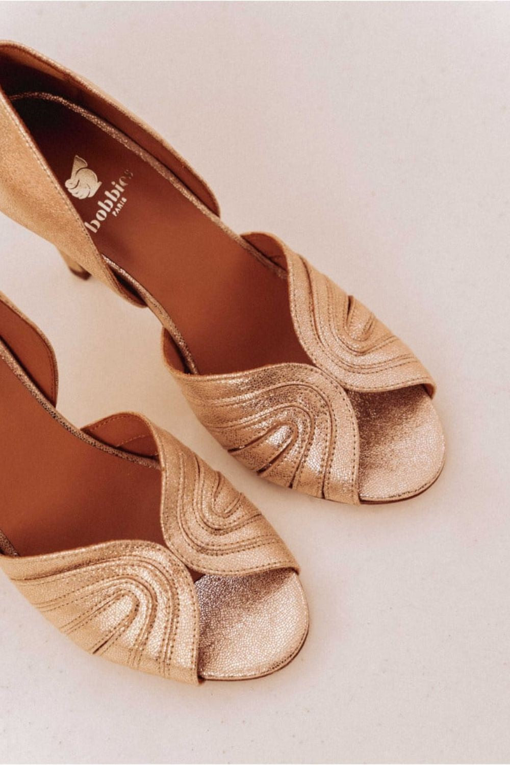 Sandales dorées à talon mariage Bobbies Maison Lemoine