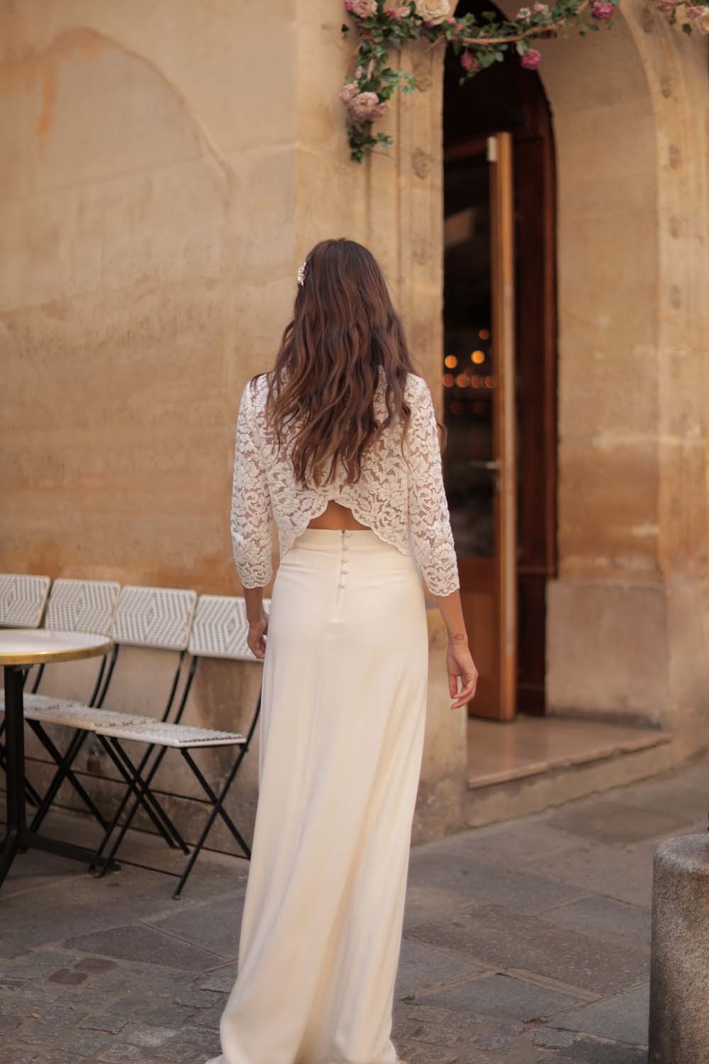 Jupe longue blanche et fendue pour femme