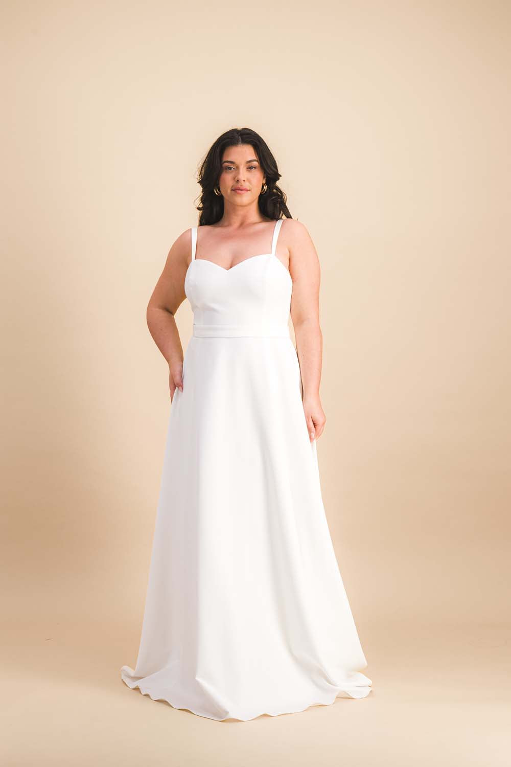 Robe de mariée longue simple évasée pas cher – Maison Lemoine